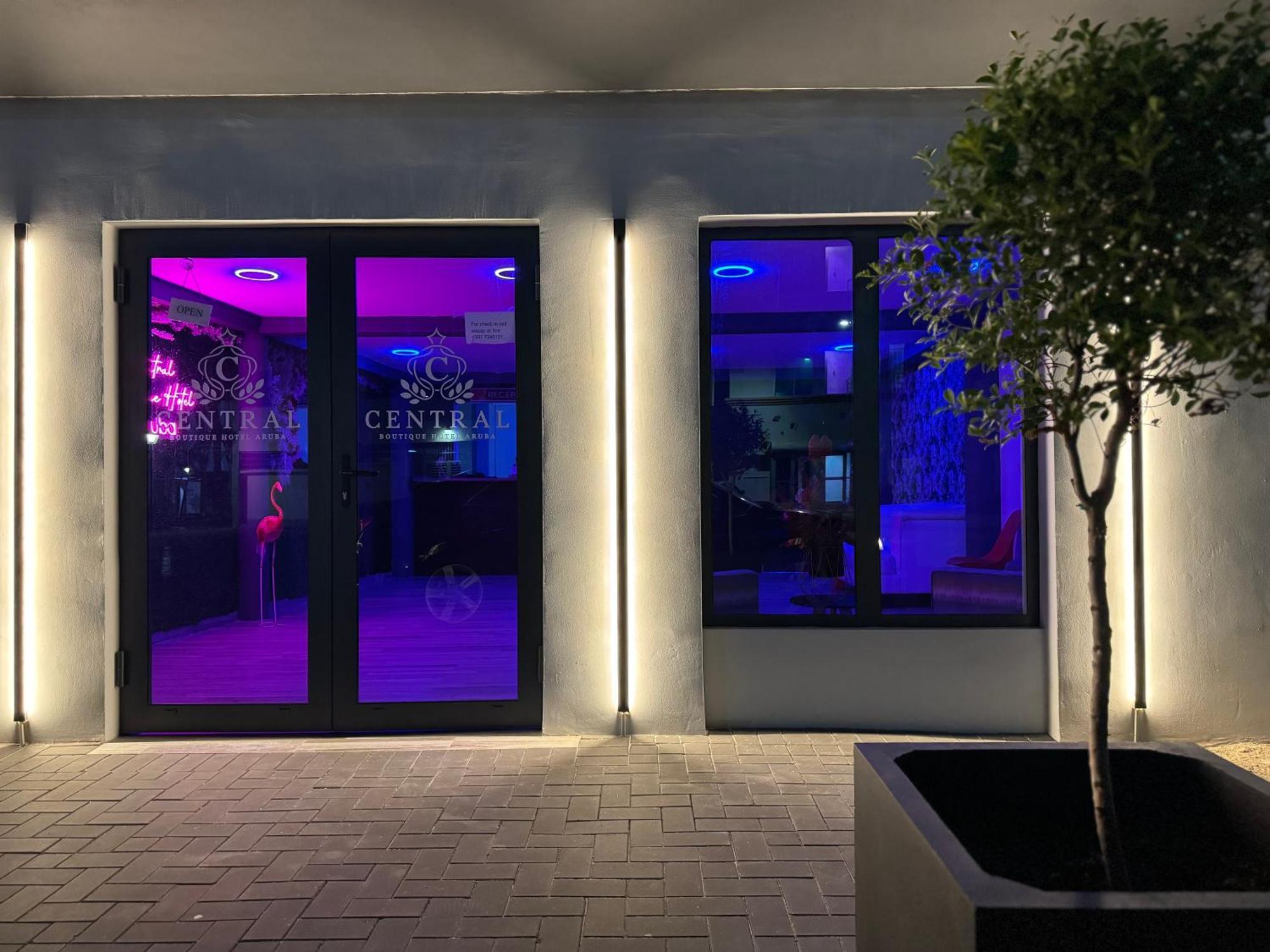 Central Boutique Hotel Oranjestad Eksteriør billede